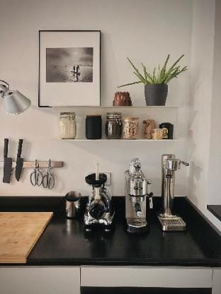 Design 110m² 2BR, Terrace & Parking, Near Center Vacation rental in Aix-en-Provence