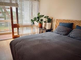 Design 110m² 2BR, Terrace & Parking, Near Center Vacation rental in Aix-en-Provence