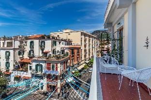 Maison Etoile Room with balcony close Sorrento Vacation rental in Sant Agnello