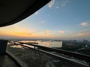 Luxury paradise in the sky @27th floor Apartment in Noida