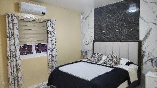 Stargazers Luxury vacation Condo Apartment in Central Visayas