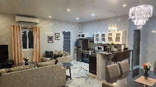Stargazers Luxury vacation Condo Apartment in Central Visayas