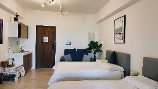 Yuko Hot Spring Accommodation / High-Rise Ocean View / Walking Distance to Train and Bus Apartment in Taiwan, Province of China