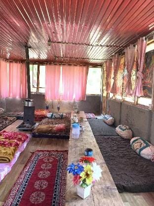 PINK HOUSE CAFE &HOMESTAY KALGHA Vacation rental in Himachal Pradesh