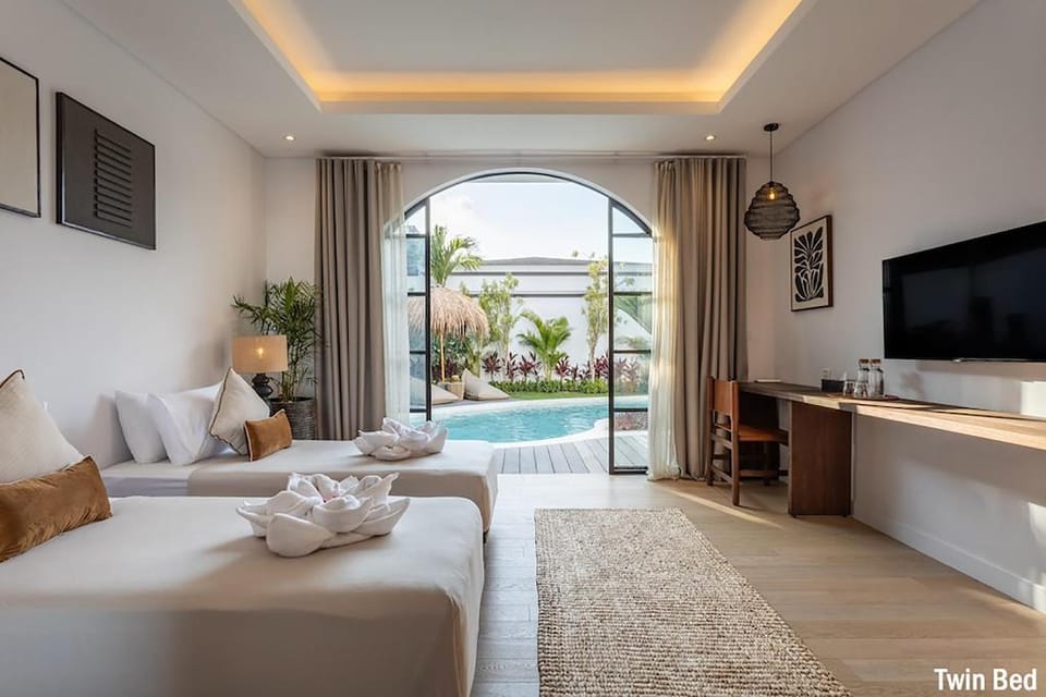 Villa Cebossa by Optimum Bali Walk to Beach / Finn’s Canggu Apartment in North Kuta