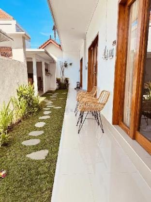 Y & J HOUSE在水明漾的新公寓1 Apartment in North Kuta