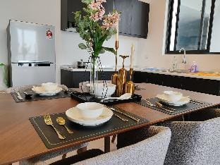 Luxurious Modern Suite @ Urban Suites by SuperStay Apartment in George Town