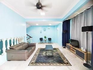 Dian Villa Homestay Kuantan with Pool Vacation rental in Pahang, Malaysia