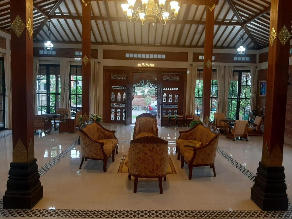 Capital O 93994 Dalem Kamulyan Syariah Guest House Hotel in Special Region of Yogyakarta