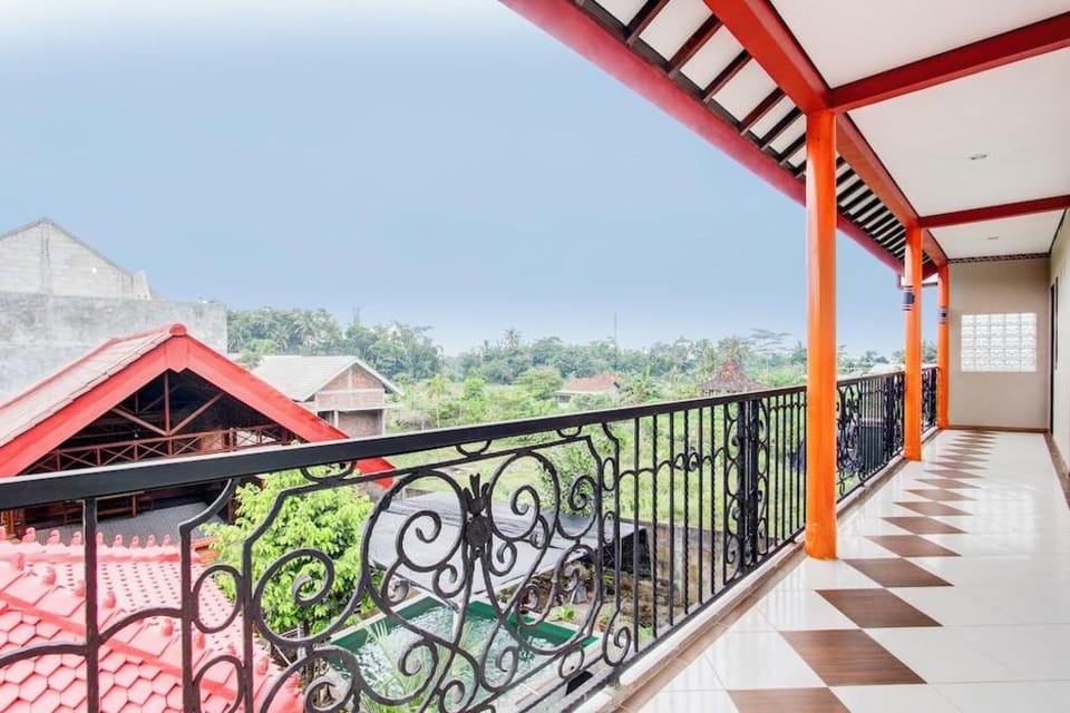 Capital O 93994 Dalem Kamulyan Syariah Guest House Hotel in Special Region of Yogyakarta