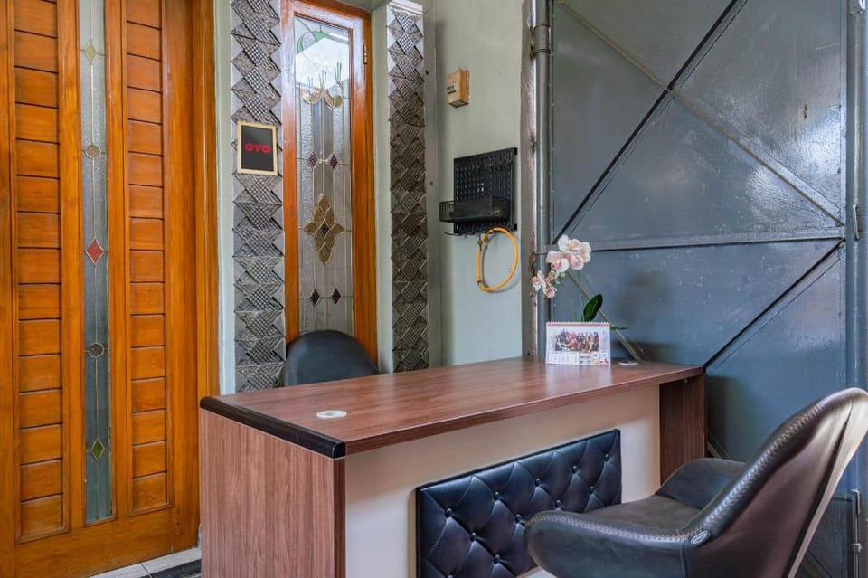 Hotel O Ar Guest House Syariah Hotel in West Java