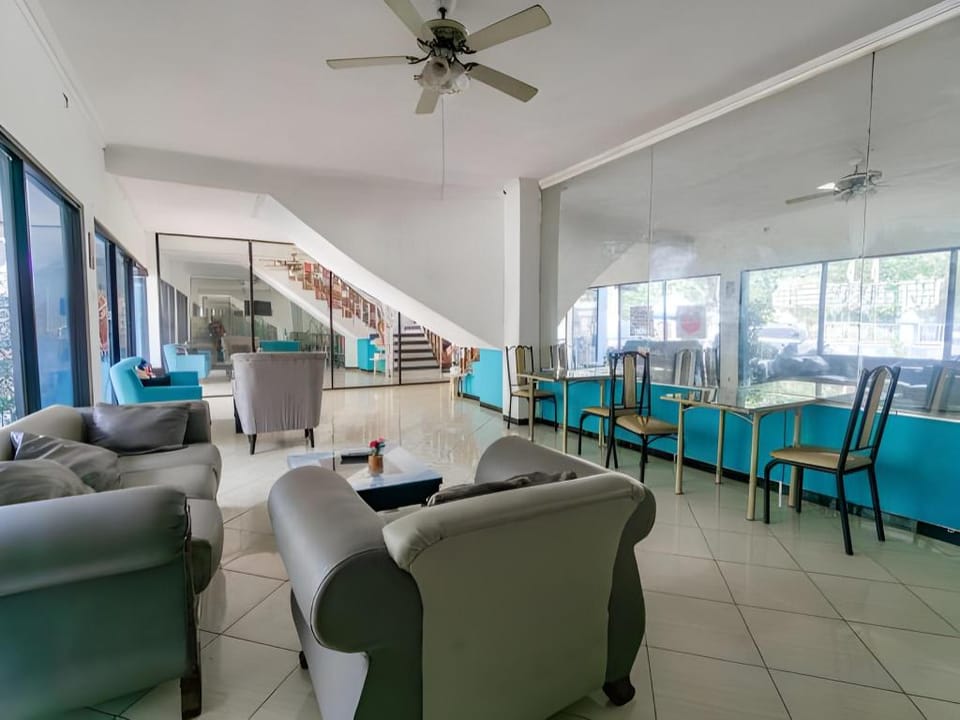 Hotel O Sidoarjo Near Juanda International Airport Hotel in East Java