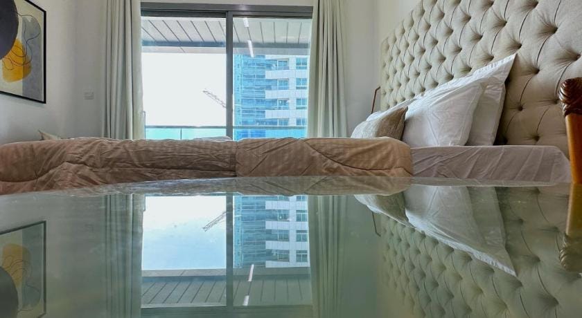 Luxury Studio w/ BoHo Design and Balcony for 4 Pax Apartment in Dubai