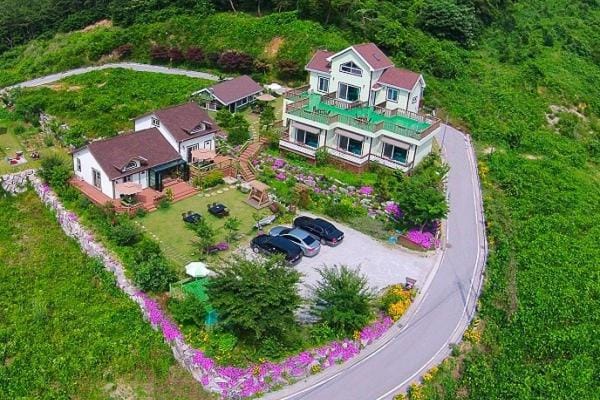 byeonsanbando pumane seohaebadapensyeon Bed and Breakfast in South Korea