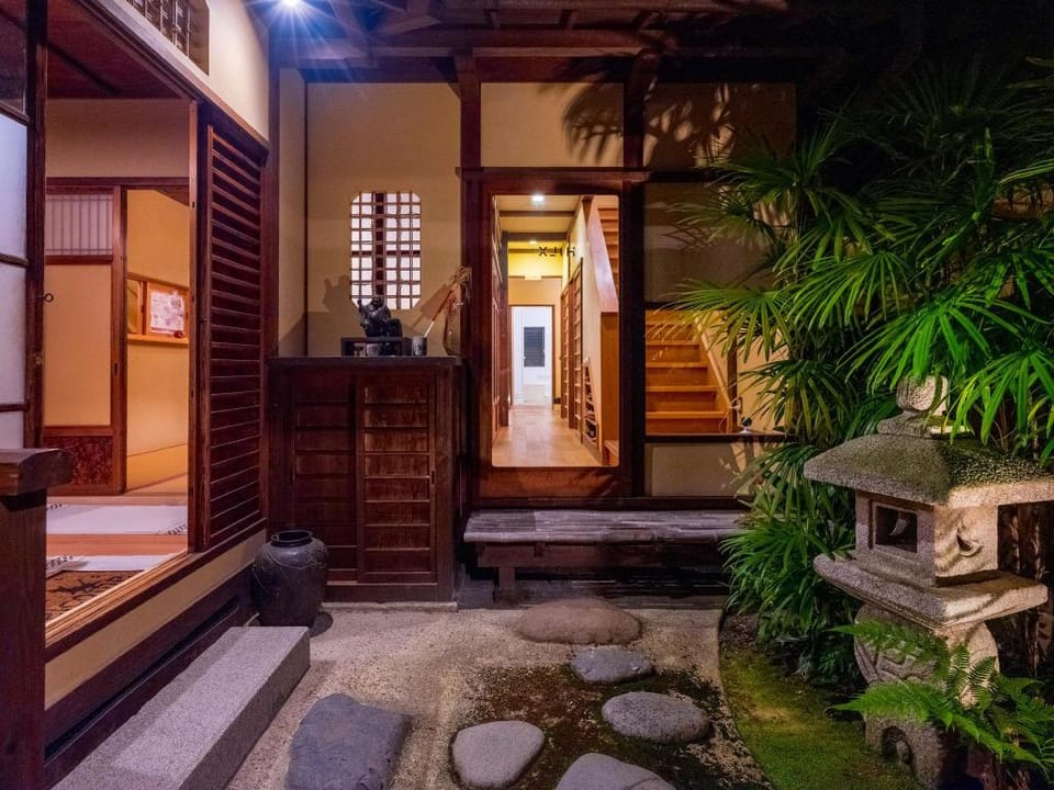 Kiyomizu Kochiku 6min walk to Kiyomizu-dera Temple Apartment in Kyoto