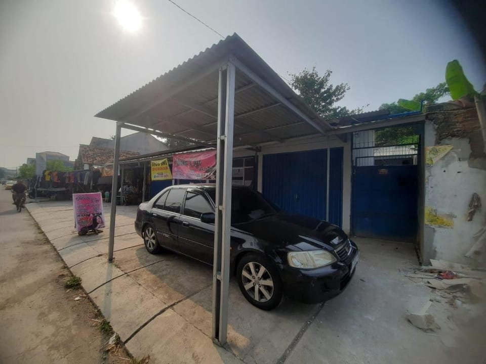 Hotel O Jm Guest House 2NearStasiun karawang Hotel in West Java