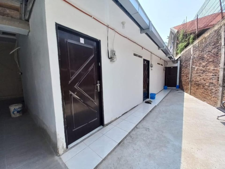 Hotel O Jm Guest House 2NearStasiun karawang Hotel in West Java