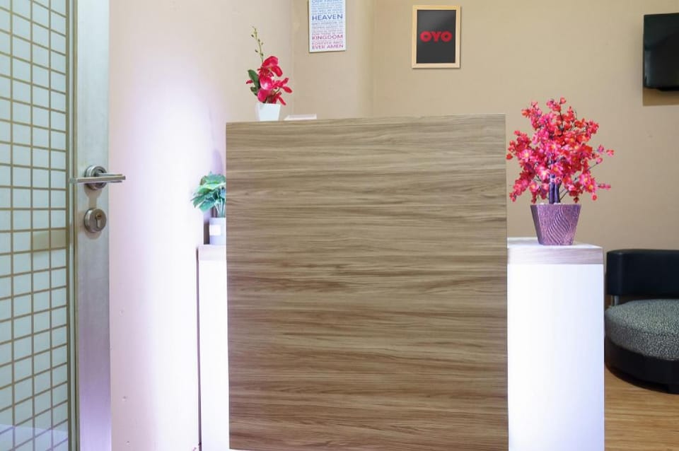 Hotel O Gateway Cicadas By Hj Property Hotel in Bandung