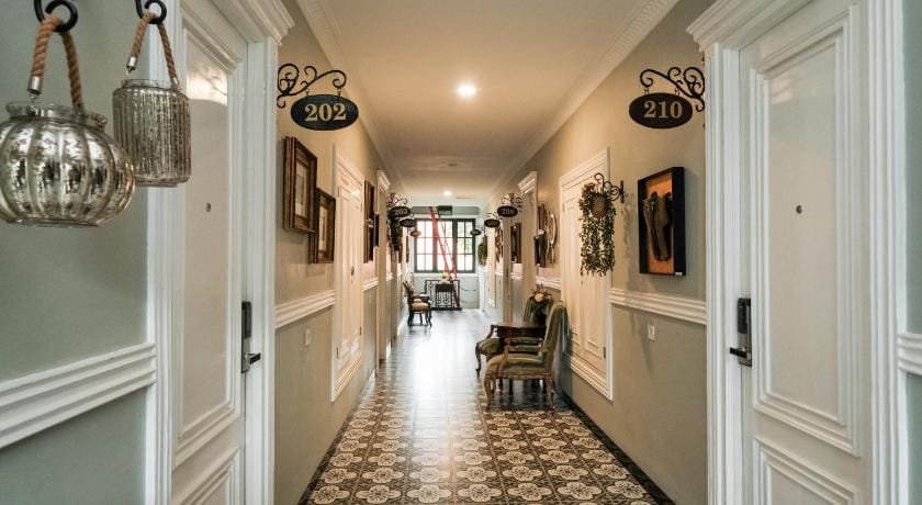 Nonie's Huis Hotel & Restro Hotel in West Java