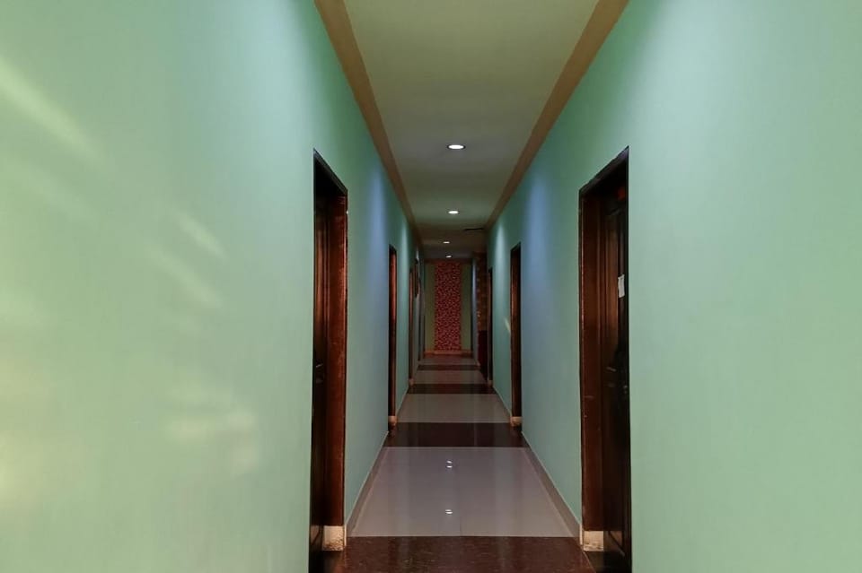Hotel O Kost Pak Dahlan Near Modern Estate Hotel in Indonesia