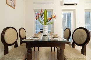 Hoan Kiem Cozy Retreat Apartment in Hanoi