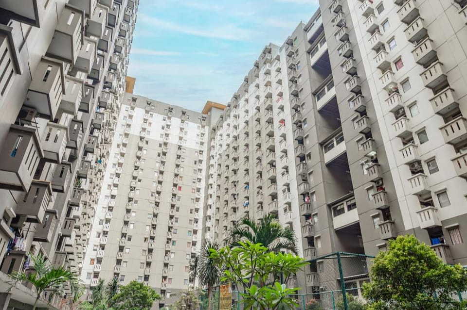 OYO 94052 Apartement Gateway Cicadas by Guling Hotel in Bandung