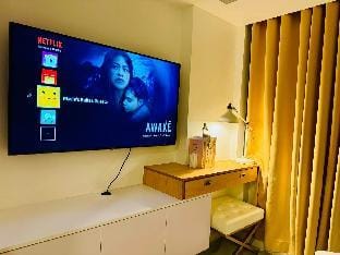 Masie's Beach View Suite at Azure Urban Resort Apartment in Paranaque