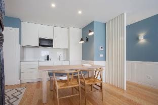 Liiiving in Porto   Downtown Luxury Studio Apartment in Porto
