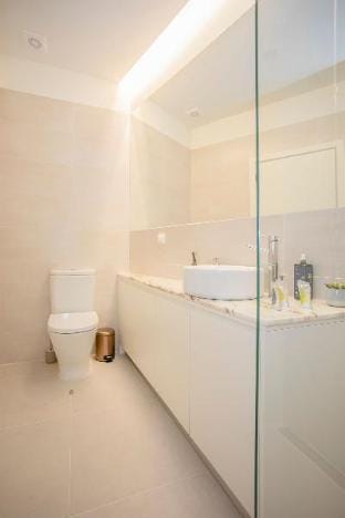 Liiiving in Porto - Aliados Stone Apartment Apartment in Porto