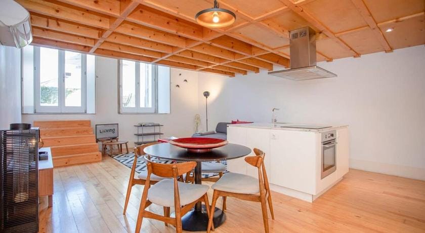 Liiiving in Porto - Garden Light Mezzanine Apartment in Porto