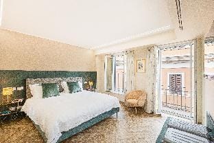 Trevi's Wish Luxury Suites Apartment in Rome
