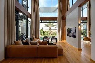 Luxury getaway VILLA near HCM w pool/BBQ/LotteMart Vacation rental in Ho Chi Minh City