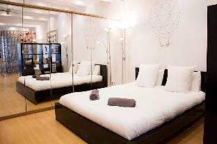 SUPER STUDIO IN THE HEART OF TRENDY GRACIA By MyRentalHost Apartment in Barcelona