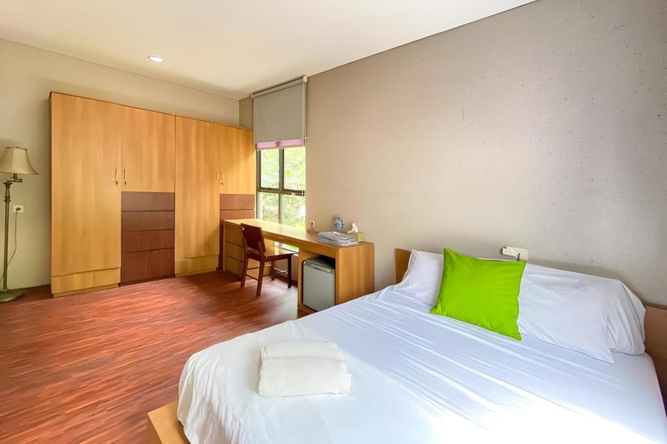 Urbanview Hotel The Lodge Karawaci Hotel in West Java