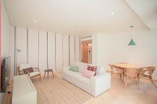 Allegro Boutique Apartment C by Liiiving Apartment in Porto