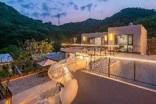 【田田圈-水滴】亲子·清凉·私密·京东大峡谷金海湖·聚会·山景·烧烤·团建·千与千寻生日·烤全羊 Villa in Beijing