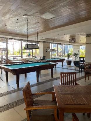 Condo unit of 2BR with balcony and free parking   Apartment in Mandaluyong