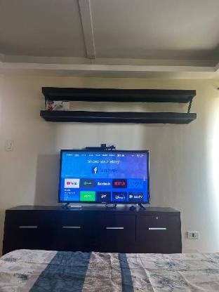 Condo unit of 2BR with balcony and free parking   Apartment in Mandaluyong