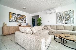 Kings Palace 2 BED Apartment in Paphos