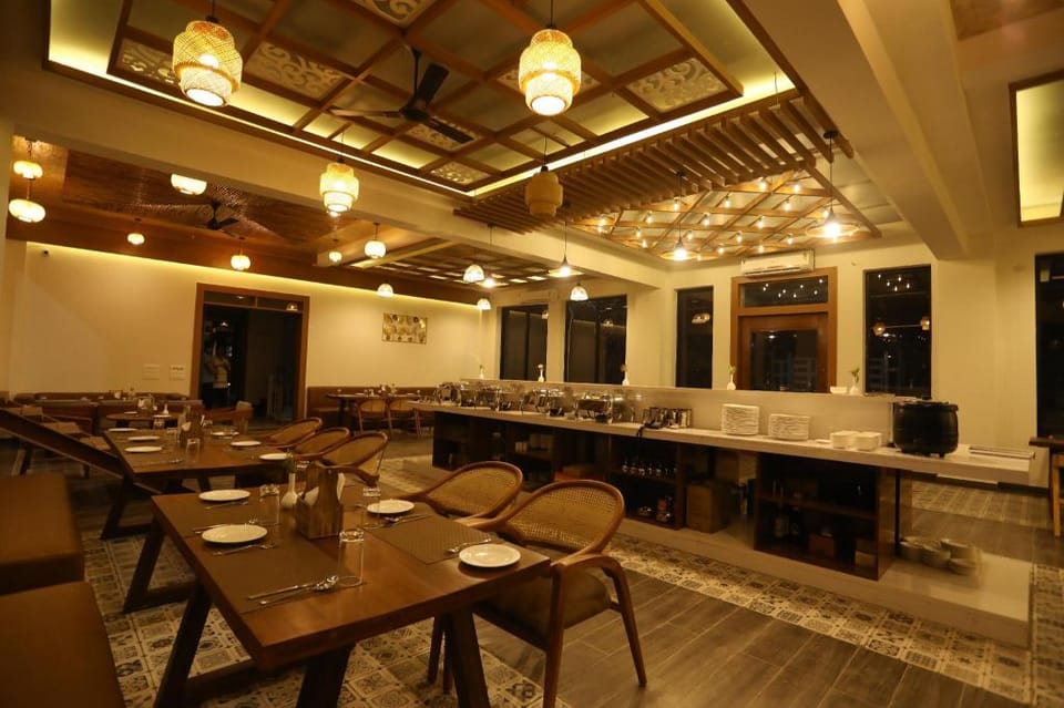 Creek Wood Hotel in Uttarakhand