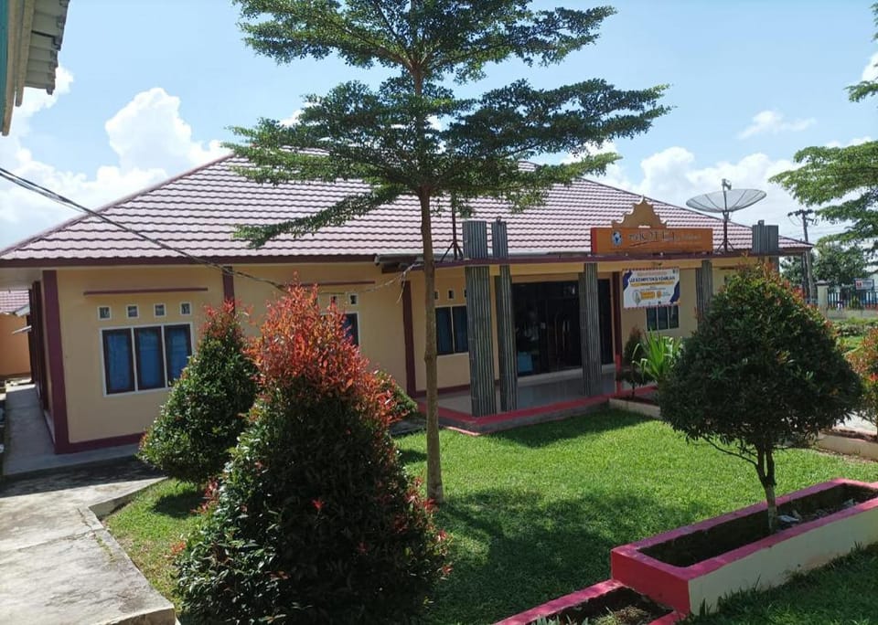 Robbani Edotel Liwa Syariah Hotel in Indonesia