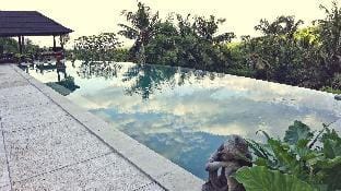 THE JEDSET FOREST VILLA Villa in Batu Layar