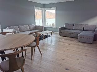 Fjord View with Balcony Apartment in Top Floor Apartment in Bergen