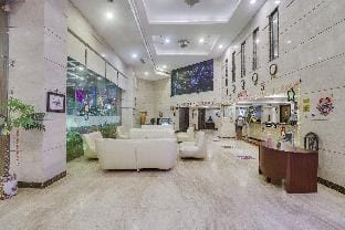 Palette - Hotel chennai le palace Vacation rental in Chennai