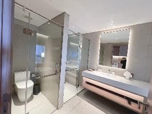 Alacarte Studio 1BR Ha Long Apartment in Laos