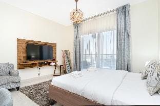 Canal View I Spacious apt I High speed Wi-fi Apartment in Dubai