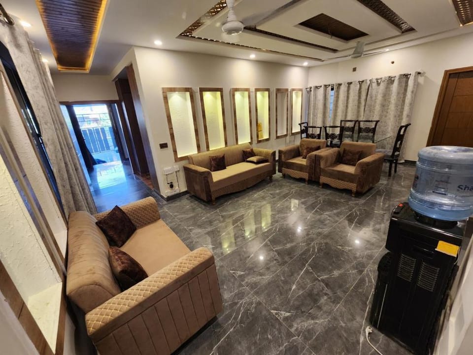 The Oak Residence Hotel in Islamabad