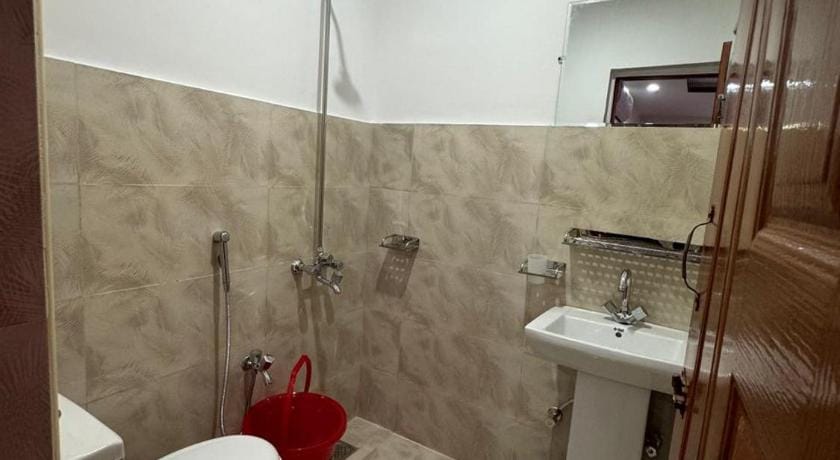 Rose Lodges Guest House Islamabad Bed and Breakfast in Islamabad