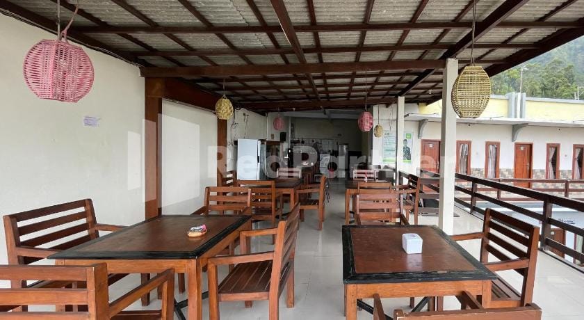 Family Homestay Syariah Bromo Mitra RedDoorz Hotel in East Java