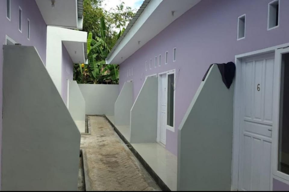 OYO 94015 Kost Alif Near Masjid Jami Nurul Huda Hotel in Indonesia